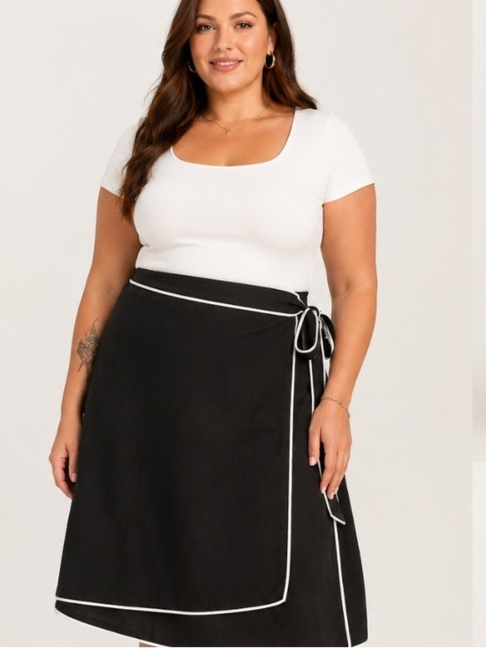 Universal Standard Black A-Line Skirt with White Trim faux wrap M (18/20